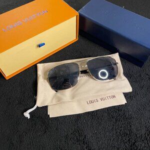 Gold Louis Vuitton Aviator Glasses (LV Logo Lens) Unisex